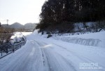 大久保台へ向かう市道の雪