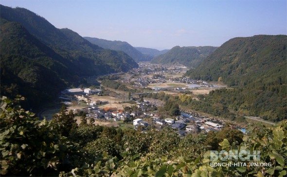 進撃の巨人のモデルになった町。大山町。